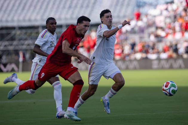 Turkiye v Venezuela - Friendly match FLORIDA, USA - JUNE 6: Deniz Gul of Turkiye in action during Turkiye s International Friendly, Länderspiel, Nationalmannschaft game against Venezuela, as preparations continued for the road to the 2026 FIFA World Cup, WM, Weltmeisterschaft, Fussball in Miami, Florida, US on June 6, 2026. Mostafa Bassim Anadolu Florida United States. Editorial use only. Please get in touch for any other usage. Copyright: x2026xAnadoluxMostafaxBassimx