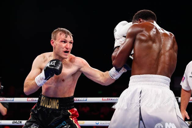 Sheffield Fight Week Chris Mulunda (white shorts) competes against Connor Goulding during their Middleweight Contest at Utilita Arena Sheffield, Sheffield 06 06 2026 UK Newspapers OUT Copyright: xMaxxTomlinsonx FIL-23539-0016
