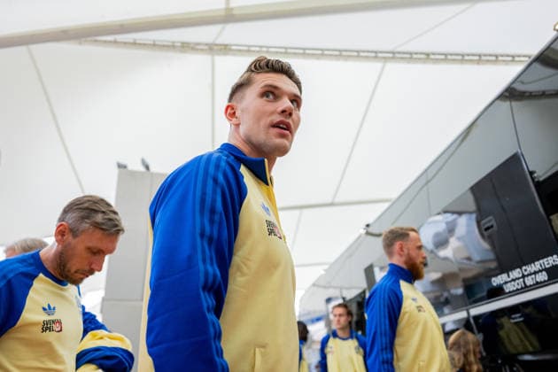 260606 Viktor Gyökeres of the Swedish national football team arrives at Dallas Fort Worth International Airport during day -5 ahead of the FIFA World Cup, WM, Weltmeisterschaft, Fussball 2026 on June 6, 2026 in Dallas. Photo: Petter Arvidson BILDBYRAN kod PA PA1220 fotboll football soccer fotball vm fotbolls-vm fotball-vm fotbolls-vm 2026 fifa world cup 2026 resa travel sverige sweden sverige a day -5 bbeng ankomst arrival Copyright: PETTERxARVIDSON BB260606PA056