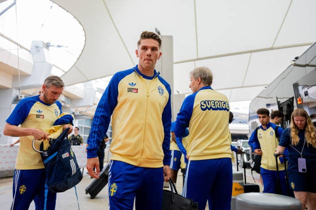 260606 Viktor Gyökeres of the Swedish national football team arrives at Dallas Fort Worth International Airport during day -5 ahead of the FIFA World Cup, WM, Weltmeisterschaft, Fussball 2026 on June 6, 2026 in Dallas. Photo: Petter Arvidson BILDBYRAN kod PA PA1220 fotboll football soccer fotball vm fotbolls-vm fotball-vm fotbolls-vm 2026 fifa world cup 2026 resa travel sverige sweden sverige a day -5 bbeng ankomst arrival Copyright: PETTERxARVIDSON BB260606PA065