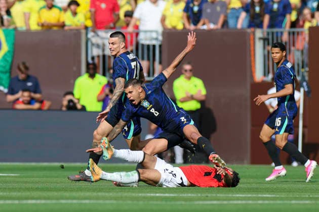 June 6, 2026: Brazil midfielder Bruno GuimaroÂ£es (8) attempts to dodge Egypt midfielder Mohanad Lasheen (17) during the first half of the International Friendly, Länderspiel, Nationalmannschaft soccer match between Egypt and Brazil at Huntington Bank Field in Cleveland, Ohio. CSM SOCCER 2026: Egypt Vs Brazil JUN 6  - ZUMAc04_ 20260606_zma_c04_030 Copyright: xBrianxFisherx