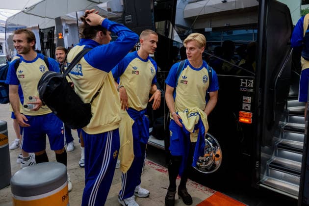 260606 Benjamin Nygren, Gustaf Lagerbielke and Lucas Bergvall of the Swedish national football team arrives at Dallas Fort Worth International Airport during day -5 ahead of the FIFA World Cup, WM, Weltmeisterschaft, Fussball 2026 on June 6, 2026 in Dallas. Photo: Petter Arvidson BILDBYRAN kod PA PA1220 fotboll football soccer fotball vm fotbolls-vm fotball-vm fotbolls-vm 2026 fifa world cup 2026 resa travel sverige sweden sverige a day -5 bbeng ankomst arrival Copyright: PETTERxARVIDSON BB260606PA091