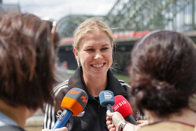 06.06.2026, xgrfx, Fussball DFB-Medientermine, Deutsche Frauennationalmannschaft - Training v.l. Rebecca Knaak im Interview (Deutsche Frauennationalmannschaft) (DFL DFB REGULATIONS PROHIBIT ANY USE OF PHOTOGRAPHS as IMAGE SEQUENCES and or QUASI-VIDEO) Köln
