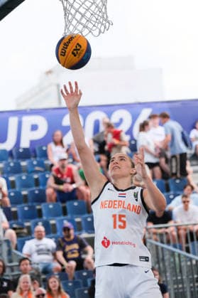 June 6, 2026, Warsaw, Masovian Voivodeship, Poland: Netherlands LOTTE VAN KRUISTUM (15) in action during a FIBA 3x3 Basketball World Cup women s quarter-final game between Netherlands and Hungary in Warsaw, Poland. Warsaw Poland - ZUMAk204 20260606_zip_k204_026 Copyright: xRomanxKozielx