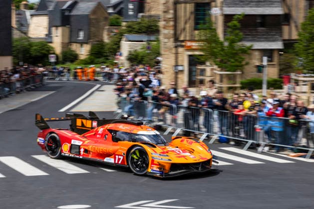 AUTOMOBILE : 24 Heures du Mans - 06 06 2026 17 Genesis Magma Racing (KOR) Genesis GMR-001-Hypercar (Hypercar) driven by AndrÃ Lotterer (GER) Luis Felipe Derani (BRA) Mathys Jaubert (FRA), during the administrative and technical checks of the 24 Hours of Le Mans, third round of the FIA WEC 2026 Championship, on the Place de la RÃ publique in Le Mans, France, from June 5 to 6, 2026. LE MANSFrance  Copyright: xERICxLExGALLIOTx xMPSxAGENCYx x