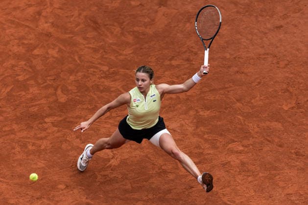 2026 French Open - Day Fourteen Maja Chalinska competes in her final women s singles match against Mirra Andreeva on day 14 of the French Open tennis tournament on Court Philippe Chatrier at the Roland-Garros Complex in Paris, France. Paris France  Copyright: xIbrahimxEzzatx originalFilename:ezzat-notitle260606_npkXc.jpg