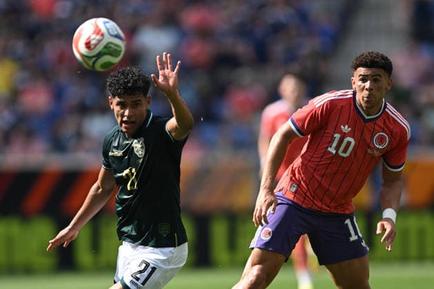 June 6, 2026, Harrison, New Jersey, USA: Scotland forward CHE ADAMS (10) and Bolivia defender LUCAS MACAZAGA (21) in action during the Road to 26 International Friendly, Länderspiel, Nationalmannschaft match at Sports Illustrated Stadium in Harrison New Jersey Scotland defeats Bolivia 4 to 0 Soccer 2026: Scotland 4:0 Bolivia  - ZUMAa301 20260606_aaf_a301_002 Copyright: xBrooksxVonxArxx
