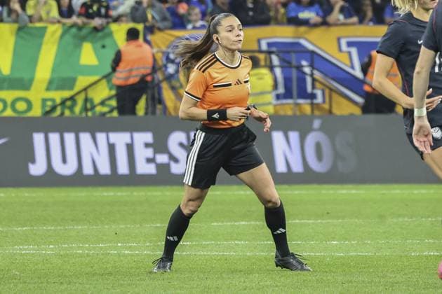 RECORD DATE NOT STATED Brazil faces the United States at the Neo Quimica Arena in Sao Paulo. Sao Paulo (SP), 06 06 2026 Football Brazilian women s national teams USA International Friendly, Länderspiel, Nationalmannschaft Referee Maria Eugenia Gil Soriano, in a match between the national teams of Brazil and the United States during an international friendly, held at the Neo Quimica Arena, in Sao Paulo, this Saturday (6).(Foto: Leco Viana Thenews2 imago images) SPO  Copyright: xLecoxVianax