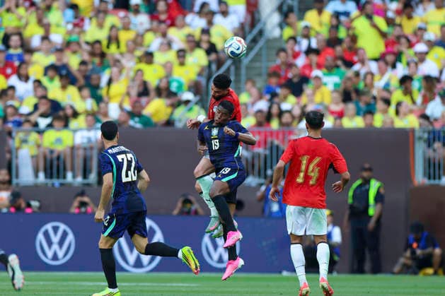 June 6, 2026: Egypt defender Yasser Ibrahim (2) and Brazil forward Kendrick (19) fight for a header during the second half of the International Friendly, Länderspiel, Nationalmannschaft soccer match between Egypt and Brazil at Huntington Bank Field in Cleveland, Ohio. CSM Cleveland United States of America - ZUMAc04_ 20260606_zma_c04_071 Copyright: xBrianxFisherx