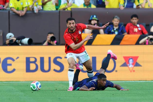 SOCCER 2026: Egypt Vs Brazil JUN 6 June 6, 2026: Egypt defender Mohamed Abdelmonem (6) steps over Brazil forward Kendrick (19) during the second half of the International Friendly, Länderspiel, Nationalmannschaft soccer match between Egypt and Brazil at Huntington Bank Field in Cleveland, Ohio. Brian Fisher CSM (Credit Image: Â Brian Fisher Cal Media) Cleveland Ohio United States of America EDITORIAL USE ONLY Copyright: xx ZUMA-20260606_zma_c04_076.jpg BrianxFisherx csmphotothree493374