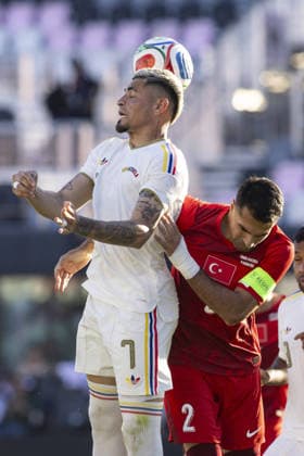 Turkiye v Venezuela - Friendly match MIAMI, UNITED STATES - JUNE 06: Zeki Celik of Turkiye in action during the International Friendly, Länderspiel, Nationalmannschaft match between Turkiye and Venezuela at Inter Miami CF Stadium in Miami, Florida, U.S., on June 6, 2026. Mostafa Bassim Anadolu Florida United States. Editorial use only. Please get in touch for any other usage.  Copyright: x2026xAnadoluxMostafaxBassimx