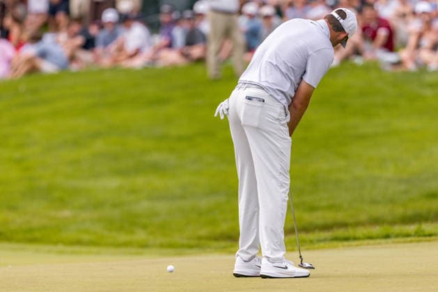 June 6, 2026, Dublin, Ohio, U.S: Scottie Scheffler putts on the 14th hole during the third round of The Memorial Tournament at Muirfield Village Golf Club, Dublin, Ohio. PGA, Golf Herren Tour 2026 - The Memorial Tournament - Third Round  - ZUMAs304 20260606_zaf_s304_159 Copyright: xScottxStuartx
