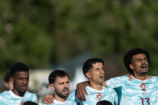 June 6, 2026, Caxias, Lisbon, Portugal: Portugal and Fenerbahce defender NELSON SEMEDO (2), Portugal and Manchester City midfielder BERNARDO SILVA (10), Portugal and Barcelona defender JOAO CANCELO (20) and Portugal and Villarreal defender RENATO VEIGA (13) before the start of the game for the International Friendly, Länderspiel, Nationalmannschaft game between Portugal vs Chile at Estadio Nacional Caxias Portugal - ZUMAs359 20260606_zsp_s359_065 Copyright: xAlexandrexdexSousax