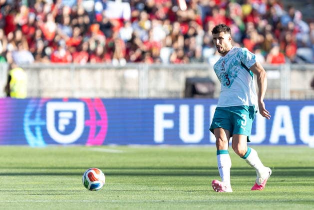 June 6, 2026, Caxias, Lisbon, Portugal: Portugal and Manchester City defender RUBEN DIAS (3) in action during the game for the International Friendly, Länderspiel, Nationalmannschaft game between Portugal vs Chile at Estadio Nacional Soccer 2026: Portugal 2:1 Chile  - ZUMAs359 20260606_zsp_s359_180 Copyright: xAlexandrexdexSousax