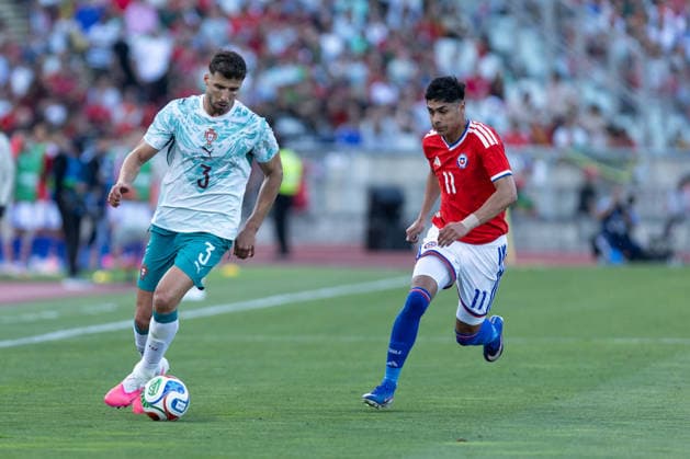 June 6, 2026, Caxias, Lisbon, Portugal: Portugal and Manchester City defender RUBEN DIAS (3) in action during the game for the International Friendly, Länderspiel, Nationalmannschaft game between Portugal vs Chile at Estadio Nacional Soccer 2026: Portugal 2:1 Chile  - ZUMAs359 20260606_zsp_s359_256 Copyright: xAlexandrexdexSousax