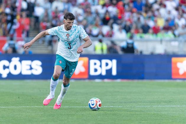 June 6, 2026, Caxias, Lisbon, Portugal: Portugal and Manchester City defender RUBEN DIAS (3) in action during the game for the International Friendly, Länderspiel, Nationalmannschaft game between Portugal vs Chile at Estadio Nacional Soccer 2026: Portugal 2:1 Chile  - ZUMAs359 20260606_zsp_s359_335 Copyright: xAlexandrexdexSousax