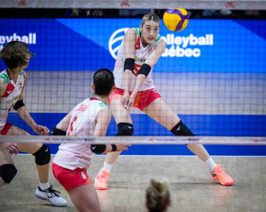 Team Japan Yoshino Sato returns a shot against Team Germany during their womens Volleyball Nations League (VNL) match on June 6, 2026 in Quebec City, Canada. Noxthirdxpartyxsales  aflo_333529537 MathieuxBelangerx