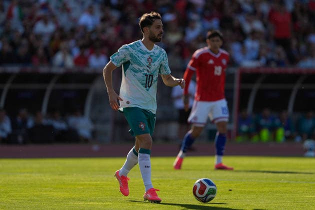 Portugal Vs Chile in Lisbon, Portugal - 06 Jun 2026 Bernardo Silva of Portugal seen in action during the FIFA World Cup, WM, Weltmeisterschaft, Fussball 2026 International Friendly, Länderspiel, Nationalmannschaft match between Portugal and Chile at Estadio Nacional Jamor. Final score: Portugal 2:1 Chile. Lisbon Portugal Copyright: xBrunoxdexCarvalhox xSOPAxImagesx brunodecarvalho_portugalchile-846