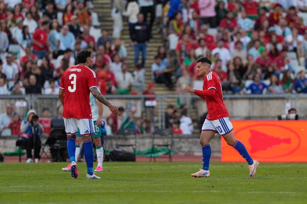 June 6, 2026, Lisbon, Portugal: Guillermo Maripan of Chile (L) and Lucas Cepeda of Chile (R) celebrate seen in action during the FIFA World Cup, WM, Weltmeisterschaft, Fussball 2026 International Friendly, Länderspiel, Nationalmannschaft match between Portugal and Chile at Estadio Nacional Jamor. Final score: Portugal 2:1 Chile. Lisbon Portugal - ZUMAs197 20260606_aaa_s197_244 Copyright: xBrunoxdexCarvalhox