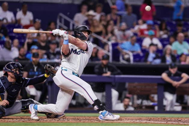 MLB, Baseball Herren, USA - Miami Marlins vs Tampa Bay Rays epaselect Miami Marlins Left Fielder Kyle Stowers in action during the Major League Baseball (MLB) game between the Miami Marlins and the Tampa Bay Rays in Miami, Florida, USA, 06 June 2026. MIAMI FLORIDA United States  Copyright: xCRISTOBALxHERRERA-ULASHKEVICHx