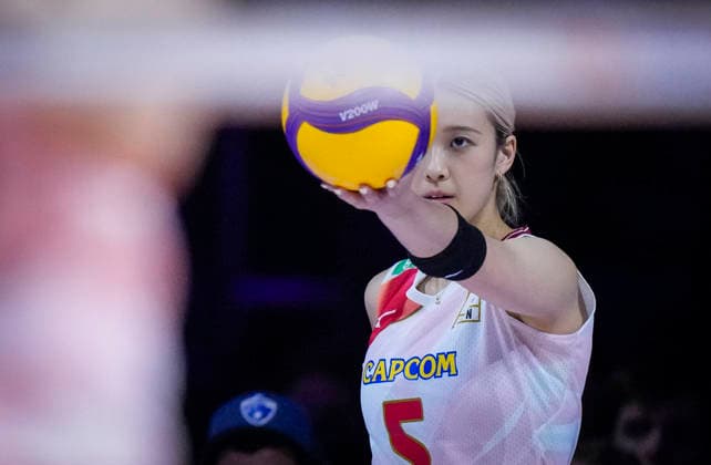 Team Japan Yoshino Sato serves against Team Germany during their womens Volleyball Nations League (VNL) match on June 6, 2026 in Quebec City, Canada. Noxthirdxpartyxsales  aflo_333529731 MathieuxBelangerx