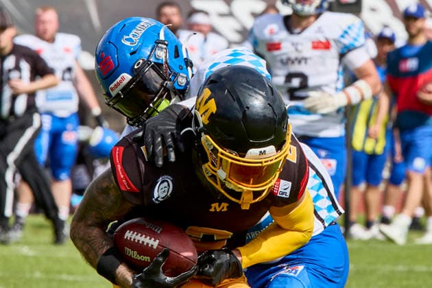 German Football League (GFL), Munich Cowboys vs Allgäu Comets, Munich Cowboys, Allgäu Comets, 2026-06-06 in München (Städtisches Stadion an der Dantestraße (Dantestation)) Touchdown Munich Cowboys BOCCELLA Gabriel (Munich Cowboys Wide Receiver (WR) Nr2-MUC2), LIPSEY Chris (Allgäu Comets RB DB Nr1-ALC1) sportworld München Städtisches Stadion an der Dant Bayern Deutschland
