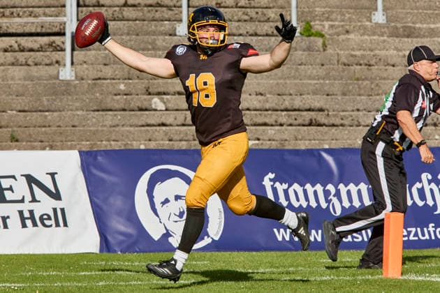 German Football League (GFL), Munich Cowboys vs Allgäu Comets, Munich Cowboys, Allgäu Comets, 2026-06-06 in München (Städtisches Stadion an der Dantestraße (Dantestation)) Touchdown Munich Cowboys KILGER Erich (Munich Cowboys Wide Receiver (WR) Nr18-MUC18) sportworld München Städtisches Stadion an der Dant Bayern Deutschland