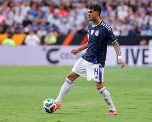 June 6, 2026, College Station, Texas, USA: Argentina midfielder EXEQUIEL PALACIOS (14) handles the ball during an International Friendly, Länderspiel, Nationalmannschaft soccer match between Argentina and Honduras at Kyle Field in College Station, TX, Saturday, June 6, 2026. Soccer 2026: Argentina 2:0 Honduras  - ZUMAa325 20260606_zsa_a325_031 Copyright: xDavidxBalleringxIix