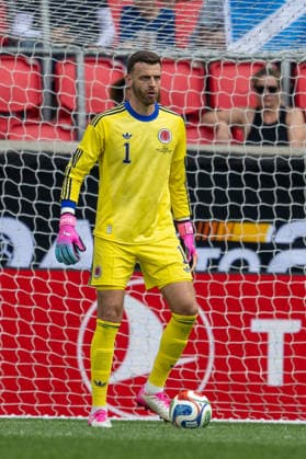 June 6, 2026, Harrison, Nj, United States: Angus Gunn (1) of Scotland plays the ball during an International Friendly, Länderspiel, Nationalmannschaft match against Bolivia. Scotland 4:0 Bolivia Harrison United States - ZUMAs197 20260606_aaa_s197_479 Copyright: xRonxSmitsx