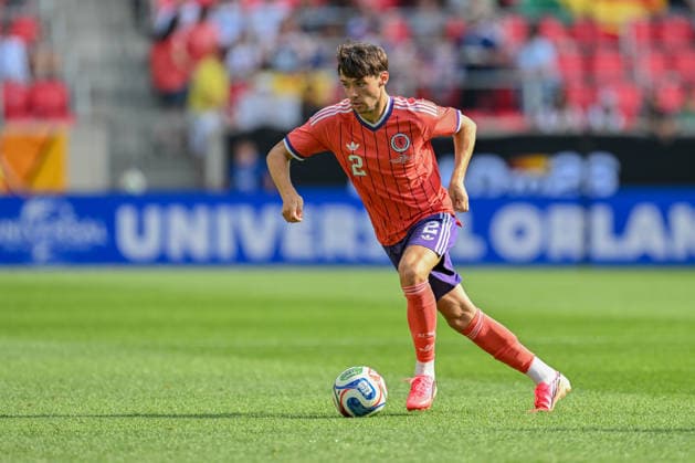 June 6, 2026, Harrison, Nj, United States: Aaron Hickey (2) of Scotland plays the ball during an International Friendly, Länderspiel, Nationalmannschaft match against Bolivia. Scotland 4:0 Bolivia Harrison United States - ZUMAs197 20260606_aaa_s197_504 Copyright: xRonxSmitsx