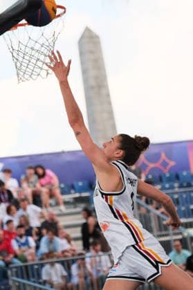 June 6, 2026, Warsaw, Masovian Voivodeship, Poland: Germany s MARIE REICHERT (6) in action during a FIBA 3x3 Basketball World Cup women s quarter-final game between Germany and Azerbaijan in Warsaw, Poland. Warsaw Poland - ZUMAk204 20260606_zip_k204_069 Copyright: xRomanxKozielx