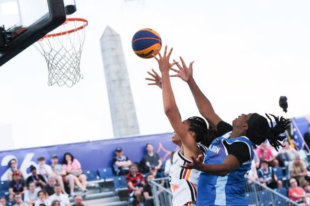 June 6, 2026, Warsaw, Masovian Voivodeship, Poland: Germany s AMA DEGBEON (25) and Azerbaijan s BRIANNA FRASER (34) in action during a FIBA 3x3 Basketball World Cup women s quarter-final game between Germany and Azerbaijan in Warsaw, Poland. Basketball 2026: FIBA 3x3 World Cup Women s Quarterfinal: Azerbaijan 18:16 Germany  - ZUMAk204 20260606_zip_k204_075 Copyright: xRomanxKozielx