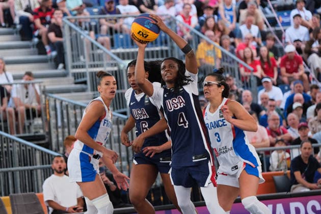 June 6, 2026, Warsaw, Masovian Voivodeship, Poland: USA s MILAYSIA FULWILEY (4), SAHARA WILLIAMS (6) and France s HORTENSE LIMOUZIN (3), LAETITIA GUAPO (12) in action during a FIBA 3x3 Basketball World Cup women s quarter-final game between France and USA in Warsaw, Poland. Basketball 2026: FIBA 3x3 World Cup Women s Quarterfinal: United States 18:16 France  - ZUMAk204 20260606_zip_k204_086 Copyright: xRomanxKozielx