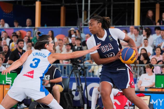 June 6, 2026, Warsaw, Masovian Voivodeship, Poland: France s HORTENSE LIMOUZIN (3) and USA s MIKAYLAH WILLIAMS (12) in action during a FIBA 3x3 Basketball World Cup women s quarter-final game between France and USA in Warsaw, Poland. Basketball 2026: FIBA 3x3 World Cup Women s Quarterfinal: United States 18:16 France  - ZUMAk204 20260606_zip_k204_089 Copyright: xRomanxKozielx
