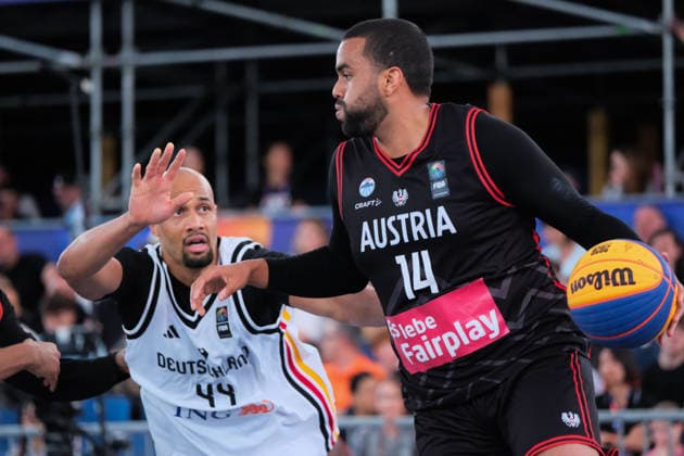June 6, 2026, Warsaw, Masovian Voivodeship, Poland: Austria s NICO KALTENBRUNNER (14) and Germany s KEVIN BRYANT (44) in action during a FIBA 3x3 Basketball World Cup men s quarter-final game between Germany and Austria in Warsaw, Poland. Basketball 2026: FIBA 3x3 World Cup Men s Quarterfinal: Germany 21:19 Austria  - ZUMAk204 20260606_zip_k204_107 Copyright: xRomanxKozielx