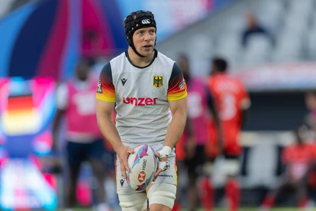 Deutschland - Kenia, SVNS Rugby World Championship, WM, Weltmeisterschaft Felix Hufnagel (Deutschland, 1) konzentriert sich vor dem Erhöhungskick. Halbfinale um Platz 9 zwischen Deutschland und Kenia. Drittes Turnier der SVNS World Championship, Siebener-Rugby WM vom 5. bis 7. Juni 2026 in Bordeaux (Frankreich). Tag 2, 6. Juni 2026., Bordeaux Region Nouvelle-Aquitaine Frankreich Stade Atlantique