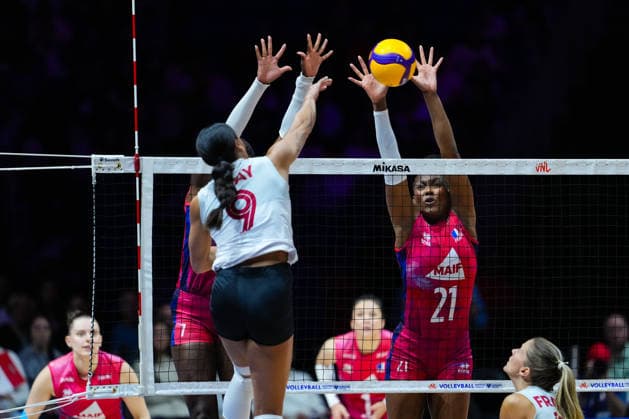 2026 Women s Volleyball Nations League - Quebec City - Day4 Eva Elouga 21 of France in action during the 2026 Women s Volleyball Nations League match between France and Canada at Videotron Centre in Quebec City, Canada, on June 6, 2026. Quebec City Quebec Canada  Copyright: xYuanxTianx originalFilename:tian-2026wome260606_np79b.jpg
