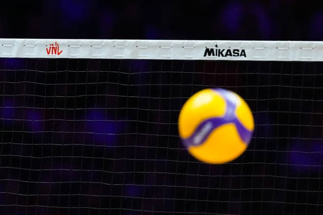 2026 Women s Volleyball Nations League - Quebec City - Day4 A general view of an official FIVB volleyball during the 2026 Women s Volleyball Nations League match between France and Canada at Videotron Centre in Quebec City, Canada, on June 6, 2026. Quebec City Quebec Canada  Copyright: xYuanxTianx originalFilename:tian-2026wome260606_npaqU.jpg