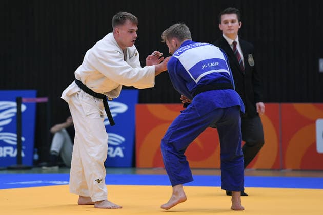 Deutsche Judo-Meisterschaft 2026 am 06.06.2026 in der Sporthalle an der Krefelder Straße in Duisburg Männer -81KG Tom Droste ( weiss ) - Peter Thomas ( blau )