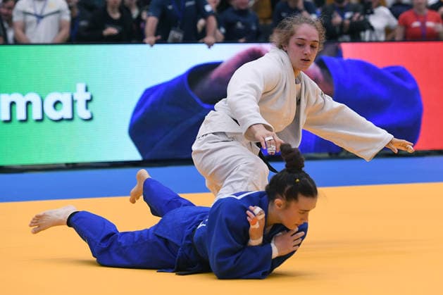 Deutsche Judo-Meisterschaft 2026 am 06.06.2026 in der Sporthalle an der Krefelder Straße in Duisburg Finale Frauen -63KG Sara-Joy Bauer ( weiss ) - Bettina Bauer ( blau )