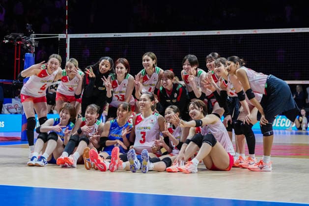 2026 Women s Volleyball Nations League - Quebec City - Day4 Players of Japan celebrate after the 2026 Women s Volleyball Nations League match between Germany and Japan at Videotron Centre in Quebec City, Canada, on June 6, 2026. Quebec City Quebec Canada  Copyright: xYuanxTianx originalFilename:tian-2026wome260606_np8sp.jpg