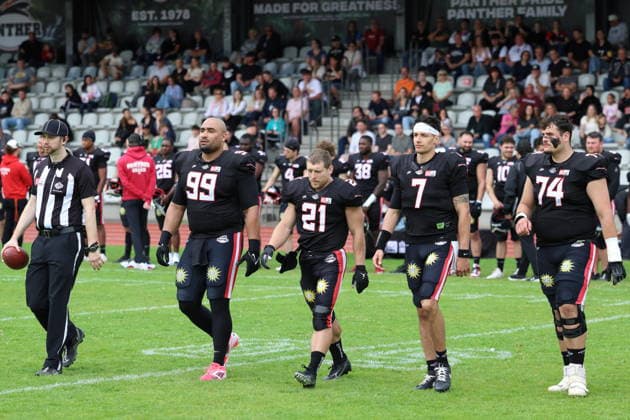 RECORD DATE NOT STATED Team Captains of Düsseldorf Panther before Coin Toss, Düsseldorf Panther vs Regensburg Phoenix, American Football, GFL, German Football League, Season 2022, Week 5, 06.06.2026, Photo: Foot Bowl Klaus Sack Düsseldorf Stadion VfL Benrath Deutschland Copyright: xFootxBowl KlausxSackx