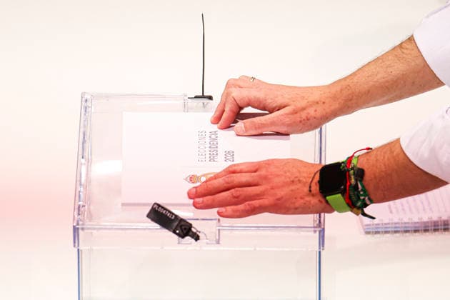 ESP: Real Madrid Presidential Elections 2026 Real Madrid presidential elections 2026. Voters approaching to cast their vote for Florentino Perez or Enrique Riquelme as the next president of Real Madrid at the Real Madrid City Basketball Pavilion, located in Valdebebas, on June 7, 2026 in Madrid. Madrid Spain Futbol
