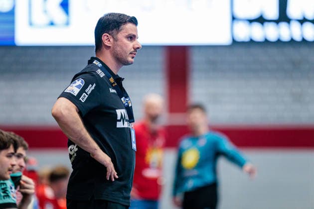 Rui Silva (HC Oppenweiler Backnang, Trainer) zeigt sich enttaeuscht GER, TuS N-Luebbecke vs. HC Oppenweiler Backnang, Handball, 2. Bundesliga, 34. Spieltag, Spielzeit 2025 2026, 06.06.2026 GER, TuS N-Luebbecke vs. HC Oppenweiler Backnang, Handball, 2. Bundesliga, 34. Spieltag, Spielzeit 2025 2026, 06.06.2026 Luebbecke Copyright: xEibner-Pressefoto JanxRollingerx EP_JSK