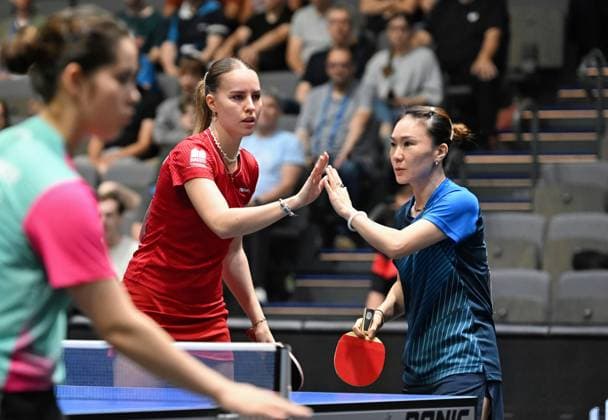 Annett Kaufmann (DJK Kolbermoor) und Xiaona Shan (ttc berlin eastside) erreichen das DM-Finale in Erfurt. Annett Kaufmann (DJK Kolbermoor) und Xiaona Shan (ttc berlin eastside) erreichen das DM-Finale im Doppel durch einen Sieg über Franziska Schreiner Sophia Klee (Langstadt) - Finaltag der Deutschen Meisterschaften der Damen und Herren am 7. Juni 2026 in der Messe Erfurt im Rahmen der 3. Deutschen Tischtennis-Finals in Erfurt. Erfurt Messe Erfurt Thüringen Deutschland