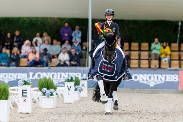 BALVE - LONGINES Balve Optimum 2026, BALVE - LONGINES Balve Optimum 2026 OATLEY Rose (GER), Alive and Kicking 3 Meisterehrung Sektdusche Meisterbad Dressurprüfung Kl. S