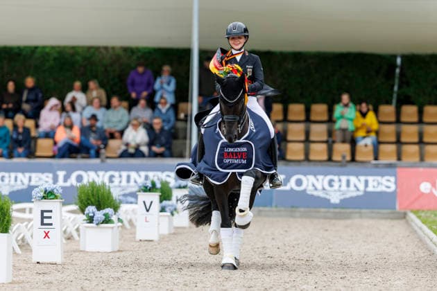 BALVE - LONGINES Balve Optimum 2026, BALVE - LONGINES Balve Optimum 2026 OATLEY Rose (GER), Alive and Kicking 3 Meisterehrung Sektdusche Meisterbad Dressurprüfung Kl. S
