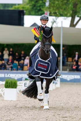 BALVE - LONGINES Balve Optimum 2026, BALVE - LONGINES Balve Optimum 2026 OATLEY Rose (GER), Alive and Kicking 3 Meisterehrung Sektdusche Meisterbad Dressurprüfung Kl. S