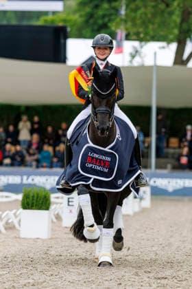 BALVE - LONGINES Balve Optimum 2026, BALVE - LONGINES Balve Optimum 2026 OATLEY Rose (GER), Alive and Kicking 3 Meisterehrung Sektdusche Meisterbad Dressurprüfung Kl. S