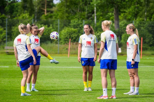 260607 Players of Sweden during a training session with the womenÂ s under 23 national team, Nationalteam on June 7, 2026 in Kalmar. Photo: Suvad Mrkonjic BILDBYRAN COP 170 SM0469 fotboll football soccer fotball u23 under 23 träning practice training sverige sweden dam bbeng sverige sweden